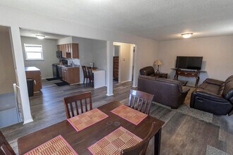 201 Wheaton Ct in Columbia, MO - Building Photo - Building Photo