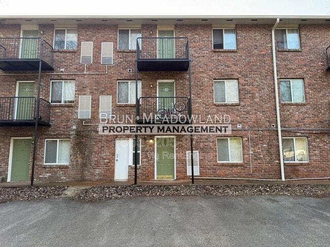 502 E Red Bud Rd in Knoxville, TN - Building Photo - Building Photo