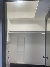 245 N Louise St, Unit Lovely Duplex in Glendale, CA - Foto de edificio - Building Photo