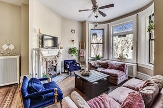 643 W Wrightwood Ave-Unit -2 in Chicago, IL - Building Photo - Building Photo