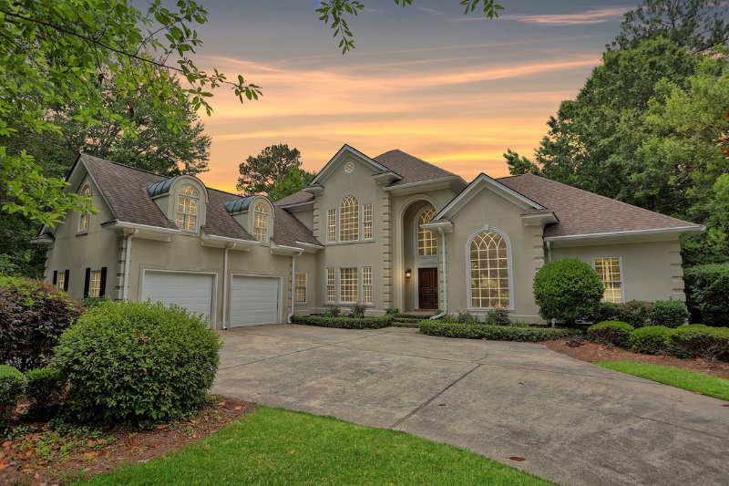 10 Cedar Point Dr in Savannah, GA - Building Photo