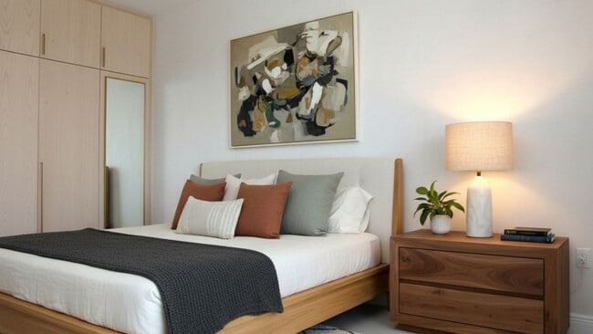 11916 Idaho Ave, Unit B in Los Angeles, CA - Building Photo - Building Photo