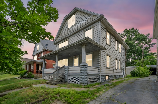 property at 4093 E 64th St