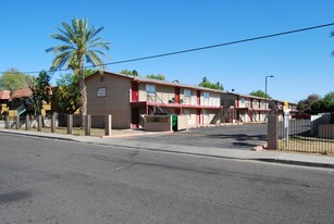 Buenas Black Canyon Apartments