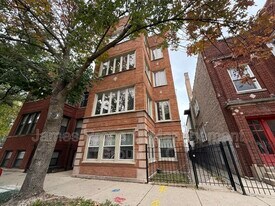 3702 W Wrightwood Ave in Chicago, IL - Building Photo