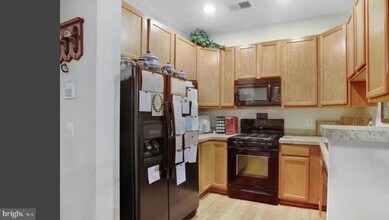 2667 Sheffield Hill Way in Leesylvania, VA - Building Photo - Building Photo