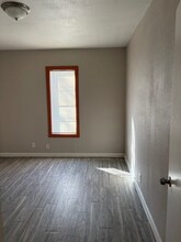 1016 Sunglo Dr, Unit 3 in San Antonio, TX - Foto de edificio - Building Photo