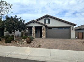 2822 W Blue River Dr in San Tan Valley, AZ - Building Photo