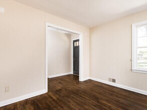 2850 Parkwood Rd in Smyrna, GA - Building Photo - Building Photo