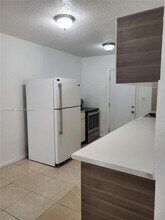 1404 NW 60th St in Miami, FL - Building Photo - Building Photo