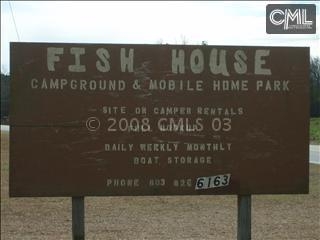 Fish House Camp Ground & Mobile Home Park in Elloree, SC - Foto de edificio