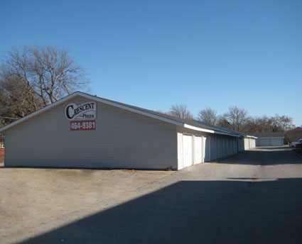 Crescent Plaza Apartments in Lincoln, NE - Building Photo - Building Photo