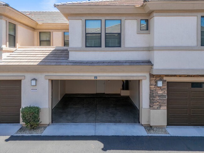 Cobalt on 32nd Street in Phoenix, AZ - Building Photo - Building Photo