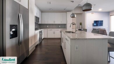 1414 Wood Hollow Dr in Houston, TX - Foto de edificio - Building Photo