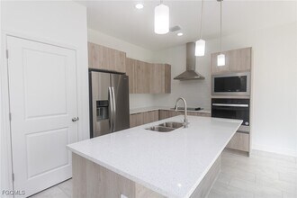 1456 Rugby Cir in La Belle, FL - Building Photo - Building Photo