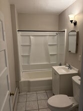 528 Stanley St in New Britain, CT - Building Photo - Building Photo