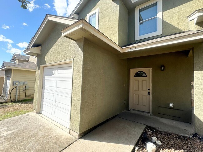 5103 Flipper Dr in San Antonio, TX - Building Photo - Building Photo