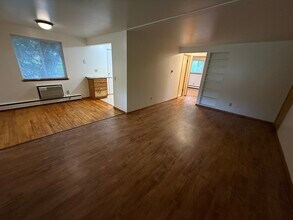 2410-2506 Brentwood Pkwy in Madison, WI - Building Photo - Building Photo