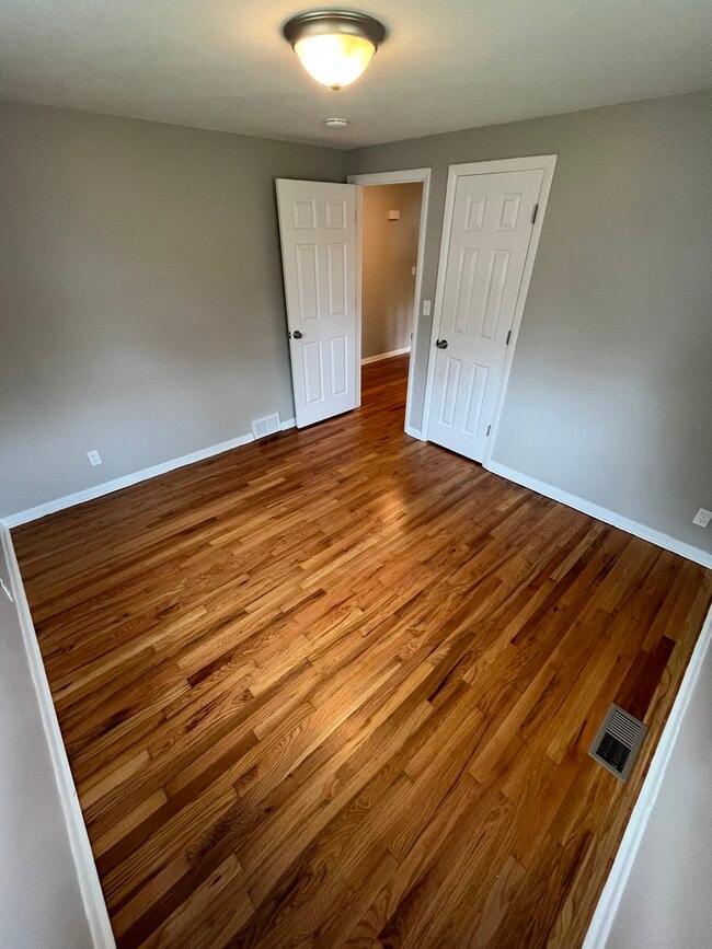 235 John St in North Syracuse, NY - Building Photo - Building Photo