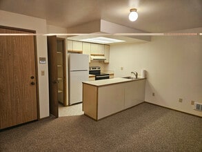 3011 NE 147th St in Shoreline, WA - Foto de edificio - Building Photo