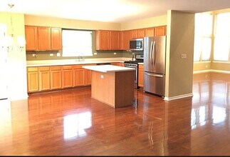 2003 Sudbury St in Naperville, IL - Building Photo - Building Photo