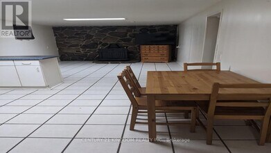 10 Shoreview Dr in Toronto, ON - Building Photo - Building Photo