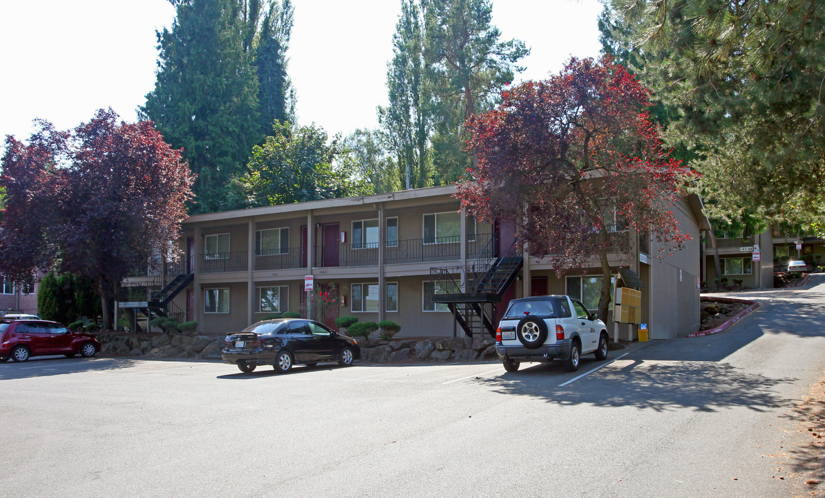 Seabreeze Apartments in Seattle, WA - Building Photo