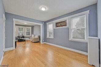 26 Montrose Terrace in Irvington, NJ - Building Photo - Building Photo