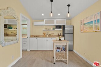 777 El Medio Ave in Los Angeles, CA - Building Photo - Building Photo