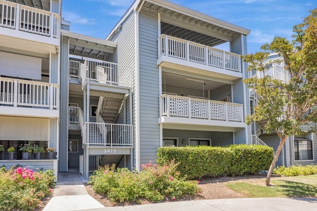 3475 Deerwood Terrace