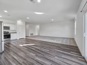 10317 Burnfoot Ln in Crowley, TX - Building Photo - Building Photo