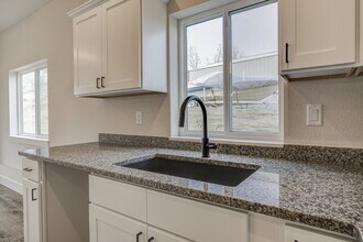 600 Badger Ln in Casper, WY - Building Photo - Building Photo