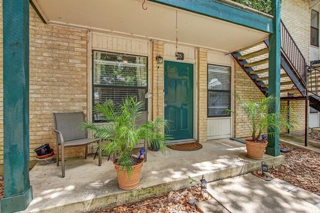 1624 Aquarena Springs Dr in San Marcos, TX - Building Photo - Building Photo