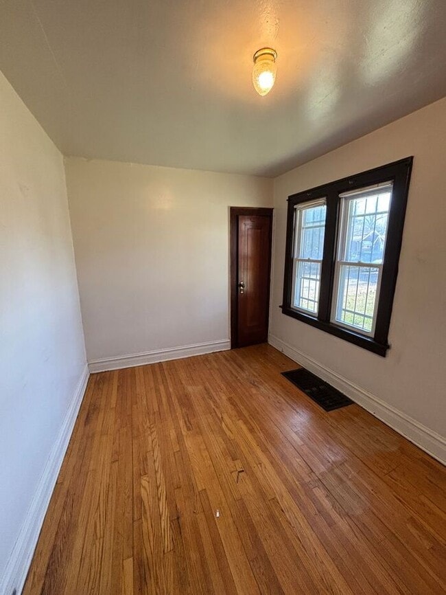 property at 5457 Beacon Ave