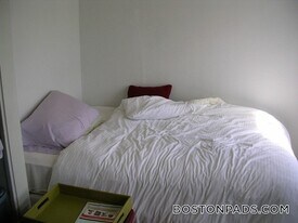143 Park Dr, Unit 44 in Boston, MA - Building Photo