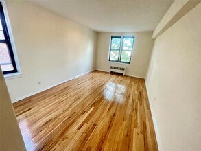 10 Franklin Ave in White Plains, NY - Building Photo - Building Photo