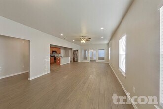 1617 Baugh St in McKinney, TX - Foto de edificio - Building Photo