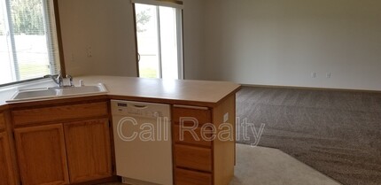 7024 S Mudlen St in Cheney, WA - Foto de edificio - Building Photo