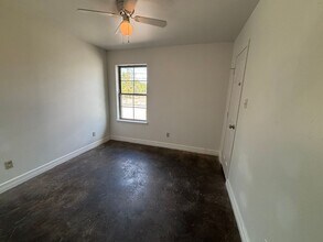 1719 Lakeshore Dr in Shreveport, LA - Building Photo - Building Photo