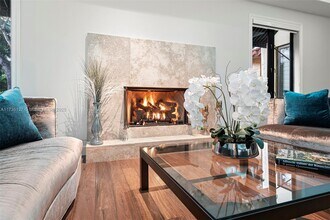 6700 Granada Blvd in Coral Gables, FL - Building Photo - Building Photo