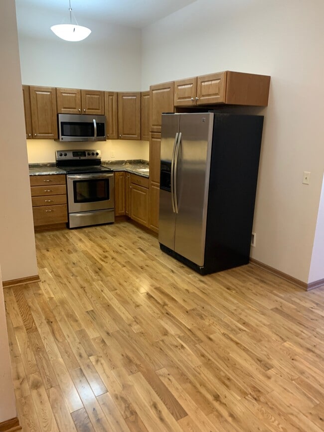 802 4th Ave, Unit 202