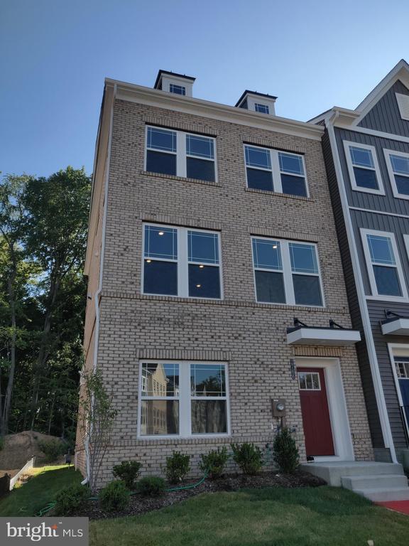 property at 2766 Bridgewater Dr