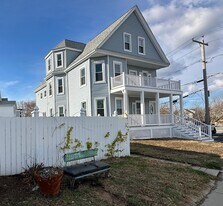 314 Massachusetts Ave, Unit 2 in Arlington, MA - Building Photo