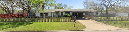 1435 N 67th East Ave in Tulsa, OK - Foto de edificio - Building Photo