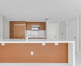 50 Biscayne Blvd, Unit 3601 in Miami, FL - Building Photo - Building Photo