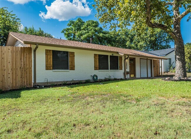 9014 Slayton Dr in Austin, TX - Building Photo - Building Photo