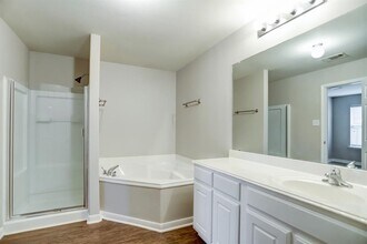 4210 Medina River Loop in Spring, TX - Building Photo - Building Photo