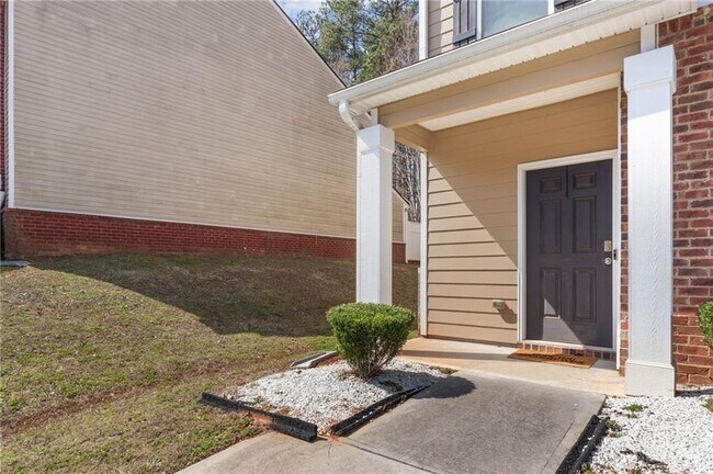 2488 Piering Dr in Stonecrest, GA - Building Photo - Building Photo