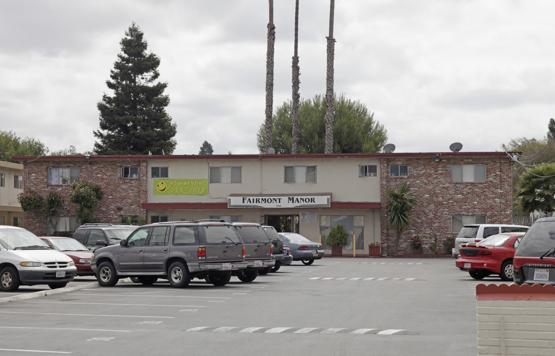 Fairmont Manor in San Leandro, CA - Building Photo