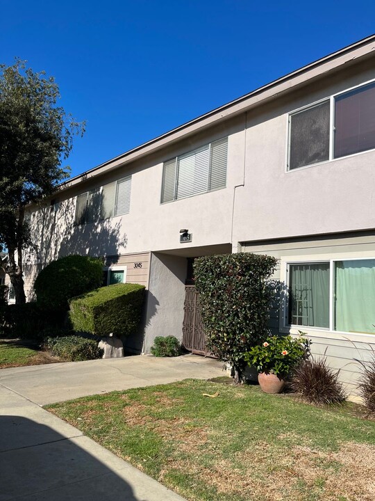 3045 E Theresa St in Long Beach, CA - Building Photo